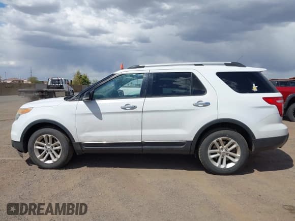 ✅ 2013 Ford Explorer XLT • VIN: 1FM5K8D8XDGA27164 • Lot: 41949445. Wystawiony na IAAI z przebiegiem 358 292 mil. Bezpłatny archiwum sprzedaży aukcyjnych z USA i szczegółowy raport historii pojazdu na DreamBid. Zdjęcie 14.