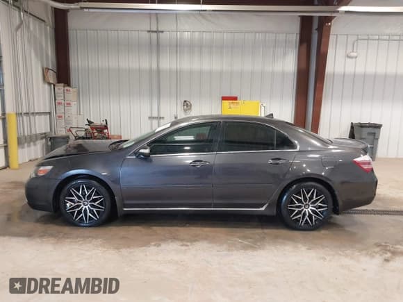 ✅ 2011 Acura RL Technology • VIN: JH4KB2F69BC000265 • Lot: 41516753. Listed on IAAI with 133,381 mi. Free auction sales archive from the USA and detailed vehicle history report at DreamBid. Image 15.