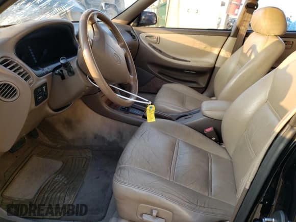 ✅ 1994 Lexus ES 300 • VIN: JT8GK13T4R0050450 • Lot: 74031683. Listed on Copart with 116,151 mi. Free auction sales archive from the USA and detailed vehicle history report at DreamBid. Image 7.