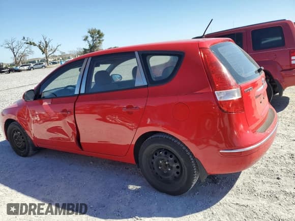 ✅ 2011 Hyundai Elantra GLS • VIN: KMHDB8AE7BU092848 • Lot: 86470025. Listed on Copart with 102,794 mi. Free auction sales archive from the USA and detailed vehicle history report at DreamBid. Image 2.