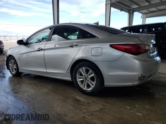 ✅ 2013 Hyundai Sonata GLS • VIN: 5NPEB4AC6DH782927 • Лот: 91462625. Опубликован ранее на Copart с пробегом 93 642 миль. Бесплатный доступ к архиву аукционных продаж из США и подробный отчёт об истории автомобиля на DreamBid. Изображение 2.