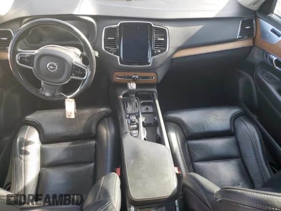 ✅ 2018 Volvo XC90 Inscription • VIN: YV4A22PL8J1194649 • Lot: 93153795. Listed on Copart with 110,499 mi. Free auction sales archive from the USA and detailed vehicle history report at DreamBid. Image 8.