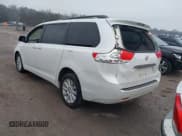 ✅ 2011 Toyota Sienna XLE • VIN: 5TDDK3DC8BS010051 • Lot: 41405424. Listed on IAAI with 293,348 mi. Free auction sales archive from the USA and detailed vehicle history report at DreamBid. Image 3.