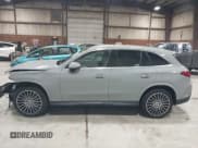 ✅ 2025 Mercedes-Benz GLC 350e • VIN: W1NKM5GB9SF317236 • Lot: 41715750. Wystawiony na IAAI z przebiegiem 1 536 mil. Bezpłatny archiwum sprzedaży aukcyjnych z USA i szczegółowy raport historii pojazdu na DreamBid. Zdjęcie 14.