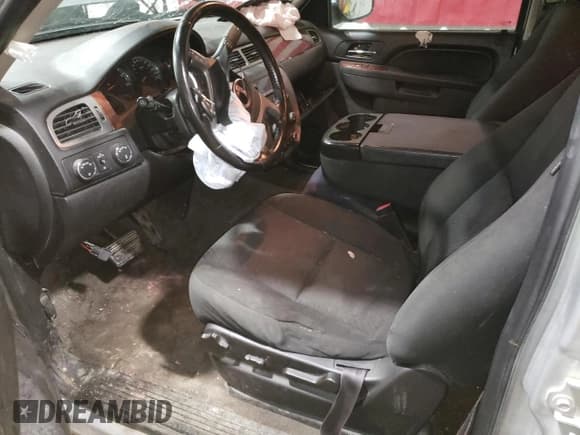 ✅ 2014 GMC Yukon XL SLE • VIN: 1GKS2HE70ER218373 • Лот: 72812944. Опубликован ранее на Copart с пробегом 169 780 миль. Бесплатный доступ к архиву аукционных продаж из США и подробный отчёт об истории автомобиля на DreamBid. Изображение 7.