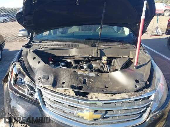 ✅ 2017 Chevrolet Traverse LT • VIN: 1GNKVGKD1HJ318628 • Lot: 43429318. Wystawiony na IAAI z przebiegiem 133 441 mil. Bezpłatny archiwum sprzedaży aukcyjnych z USA i szczegółowy raport historii pojazdu na DreamBid. Zdjęcie 10.