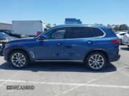 ✅ 2020 BMW X5 sDrive40i • VIN: 5UXCR4C03L9C82755 • Lot: 42494503. Wystawiony na IAAI z przebiegiem 50 706 mil. Bezpłatny archiwum sprzedaży aukcyjnych z USA i szczegółowy raport historii pojazdu na DreamBid. Zdjęcie 14.