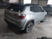 ✅ 2023 Jeep Compass (RED) Edition • VIN: 3C4NJDCN2PT567373 • Lot: 42605313. Wystawiony na IAAI z przebiegiem 49 610 mil. Bezpłatny archiwum sprzedaży aukcyjnych z USA i szczegółowy raport historii pojazdu na DreamBid. Zdjęcie 4.