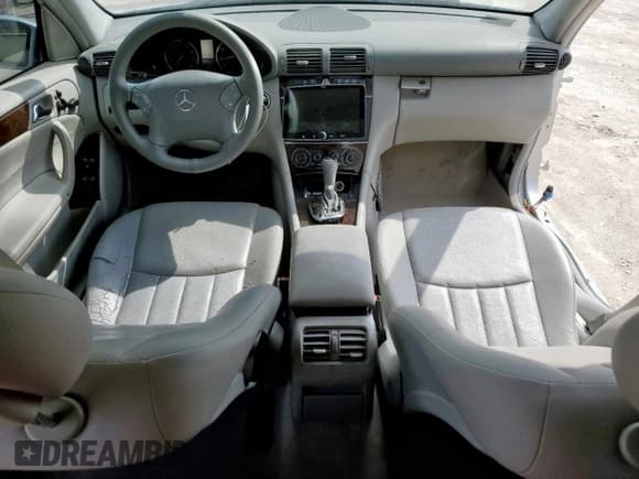 ✅ 2005 Mercedes-Benz C 320 • VIN: WDBRF64J95F589080 • Lot: 50365025. Wystawiony na Copart z przebiegiem 155 652 mil. Bezpłatny archiwum sprzedaży aukcyjnych z USA i szczegółowy raport historii pojazdu na DreamBid. Zdjęcie 8.