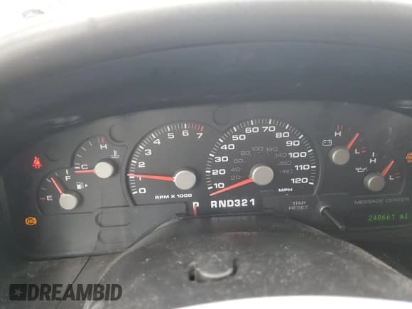 ✅ 2005 Ford Explorer XLS • VIN: 1FMZU62K95UA75594 • Lot: 87932895. Listed on Copart with 248,661 mi. Free auction sales archive from the USA and detailed vehicle history report at DreamBid. Image 9.