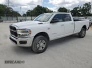✅ 2019 Ram 2500 Big Horn • VIN: 3C6UR5JL2KG598207 • Лот: 53808795. Опубликован ранее на Copart с пробегом 177 504 миль. Бесплатный доступ к архиву аукционных продаж из США и подробный отчёт об истории автомобиля на DreamBid. Изображение 1.