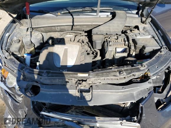 ✅ 2012 Hyundai Santa Fe GLS • VIN: 5XYZG4AG1CG154401 • Lot: 82873394. Listed on Copart with 267,184 mi. Free auction sales archive from the USA and detailed vehicle history report at DreamBid. Image 12.