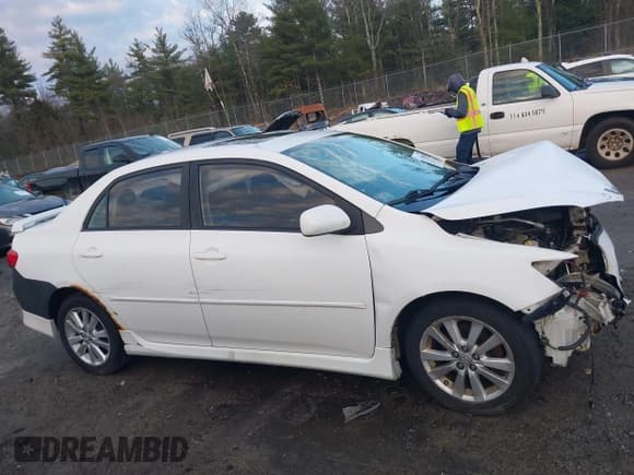 ✅ 2010 Toyota Corolla • VIN: 1NXBU4EEXAZ315659 • Лот: 43768803. Опубликован ранее на IAAI с пробегом 202 909 миль. Бесплатный доступ к архиву аукционных продаж из США и подробный отчёт об истории автомобиля на DreamBid. Изображение 14.