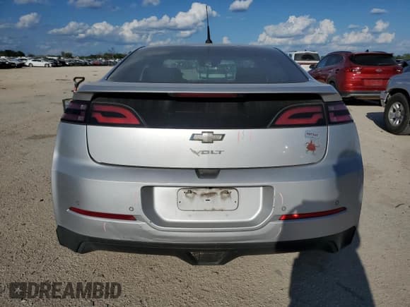 ✅ 2014 Chevrolet Volt • VIN: 1G1RE6E42EU147369 • Lot: 59795494. Wystawiony na Copart z przebiegiem Nie podano. Bezpłatny archiwum sprzedaży aukcyjnych z USA i szczegółowy raport historii pojazdu na DreamBid. Zdjęcie 6.