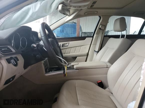 ✅ 2015 Mercedes-Benz E 400 • VIN: WDDHF6FB9FB145246 • Лот: 46570243. Опубликован ранее на Copart с пробегом 75 756 миль. Бесплатный доступ к архиву аукционных продаж из США и подробный отчёт об истории автомобиля на DreamBid. Изображение 7.