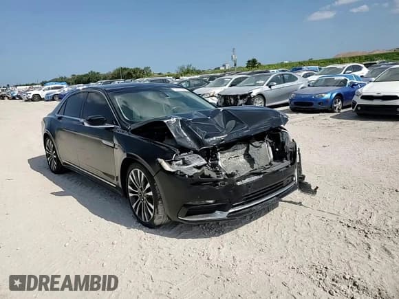 ✅ 2019 Lincoln Continental Select • VIN: 1LN6L9SK0K5611264 • Lot: 52401395. Listed on Copart with 18,310 mi. Free auction sales archive from the USA and detailed vehicle history report at DreamBid. Image 13.
