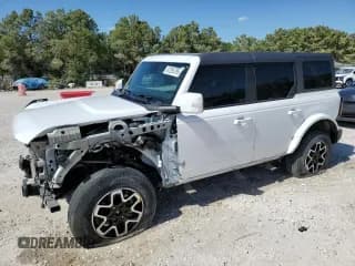 ✅ 2023 Ford Bronco Outer Banks • VIN: 1FMEE5BP1PLB84612 • Lot: 87255785. Wystawiony na Copart z przebiegiem 26 824 mil. Bezpłatny archiwum sprzedaży aukcyjnych z USA i szczegółowy raport historii pojazdu na DreamBid. Zdjęcie 1.