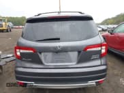 ✅ 2022 Honda Pilot Touring 8-Passenger • VIN: 5FNYF6H93NB001336 • Lot: 43370691. Listed on IAAI with 39,984 mi. Free auction sales archive from the USA and detailed vehicle history report at DreamBid. Image 16.