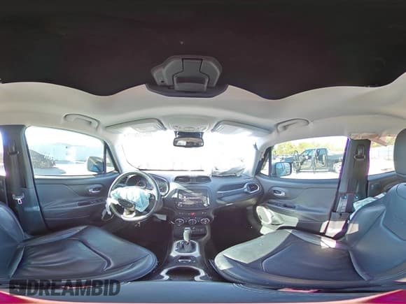 ✅ 2016 Jeep Renegade Limited • VIN: ZACCJADT1GPE06989 • Lot: 89518075. Wystawiony na Copart z przebiegiem 83 238 mil. Bezpłatny archiwum sprzedaży aukcyjnych z USA i szczegółowy raport historii pojazdu na DreamBid. Zdjęcie 16.