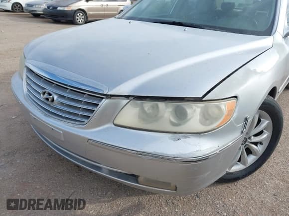 ✅ 2007 Hyundai Azera SE • VIN: KMHFC46F87A181658 • Lot: 43741439. Listed on IAAI with 233,811 mi. Free auction sales archive from the USA and detailed vehicle history report at DreamBid. Image 6.