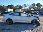 ✅ 2022 Toyota Corolla SE • VIN: 5YFS4MCE1NP132323 • Lot: 43348435. Wystawiony na IAAI z przebiegiem 101 221 mil. Bezpłatny archiwum sprzedaży aukcyjnych z USA i szczegółowy raport historii pojazdu na DreamBid. Zdjęcie 14.