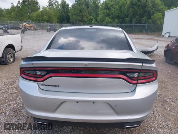 ✅ 2020 Dodge Charger SXT • VIN: 2C3CDXBG6LH102556 • Lot: 42769039. Listed on IAAI with 56,394 mi. Free auction sales archive from the USA and detailed vehicle history report at DreamBid. Image 17.