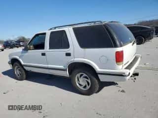 1996 Chevrolet Blazer z VIN 1GNDT13W4TK154774, wystawiony jako Copart lot #88320635 z przebiegiem 213 578 mil mil oraz Czysty tytuł • Clean title. Historia ofert i sprzedaży dostępna na DreamBid. Obrazek 2.