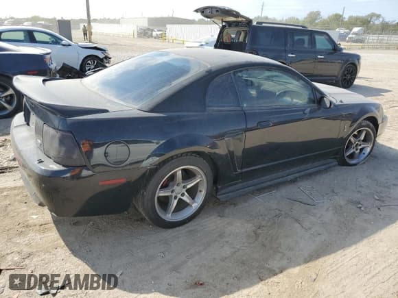 ✅ 1999 Ford Mustang SVT Cobra • VIN: 1FAFP47V1XF183758 • Lot: 87421515. Wystawiony na Copart z przebiegiem Nie podano. Bezpłatny archiwum sprzedaży aukcyjnych z USA i szczegółowy raport historii pojazdu na DreamBid. Zdjęcie 3.