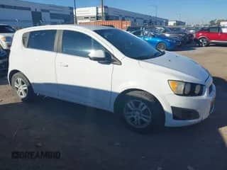2015 Chevrolet Sonic LT with VIN 1G1JC6SH9F4100562, listed as a IAAI auction lot 43593493 with 127,498 mi miles and . Bid and sale history available at DreamBid. Image 1.