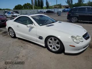 ✅ 2004 Mercedes-Benz SL 500 • VIN: WDBSK75F64F084870 • Lot: 71755834. Wystawiony na Copart z przebiegiem Nie podano. Bezpłatny archiwum sprzedaży aukcyjnych z USA i szczegółowy raport historii pojazdu na DreamBid. Zdjęcie 4.