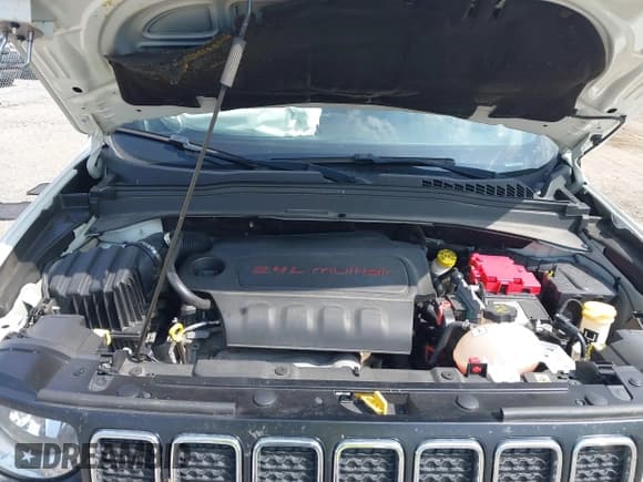 ✅ 2020 Jeep Renegade Latitude • VIN: ZACNJBBB5LPL11478 • Лот: 43169908. Опубликован ранее на IAAI с пробегом 79 013 миль. Бесплатный доступ к архиву аукционных продаж из США и подробный отчёт об истории автомобиля на DreamBid. Изображение 10.