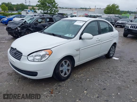 ✅ 2007 Hyundai Accent GLS • VIN: KMHCN46C27U093853 • Лот: 42318242. Опубликован ранее на IAAI с пробегом 143 865 миль. Бесплатный доступ к архиву аукционных продаж из США и подробный отчёт об истории автомобиля на DreamBid. Изображение 2.