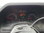 ✅ 2010 Ford Econoline Cargo Commercial • VIN: 1FTNE1EW9ADA22017 • Lot: 67210365. Wystawiony na Copart z przebiegiem 79 746 mil. Bezpłatny archiwum sprzedaży aukcyjnych z USA i szczegółowy raport historii pojazdu na DreamBid. Zdjęcie 9.