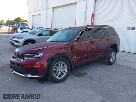 ✅ 2025 Jeep Grand Cherokee Laredo X • VIN: 1C4RJJAG0S8637318 • Лот: 42971879. Опубликован ранее на IAAI с пробегом 4 891 миль. Бесплатный доступ к архиву аукционных продаж из США и подробный отчёт об истории автомобиля на DreamBid. Изображение 2.