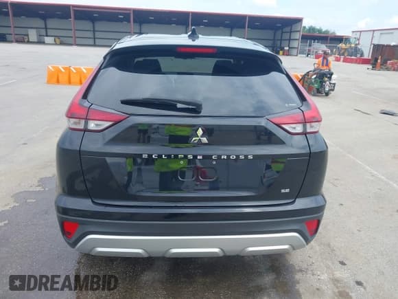 ✅ 2024 Mitsubishi Eclipse Cross SE • VIN: JA4ATWAAXRZ073174 • Lot: 42523291. Listed on IAAI with 16,121 mi. Free auction sales archive from the USA and detailed vehicle history report at DreamBid. Image 16.