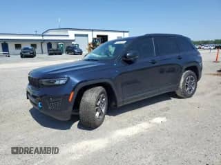 2022 Jeep Grand Cherokee Trailhawk with VIN 1C4RJYC66N8735786, listed as a Copart auction lot 52242615 with 39,626 mi miles and Salvage title. Bid and sale history available at DreamBid. Image 1.