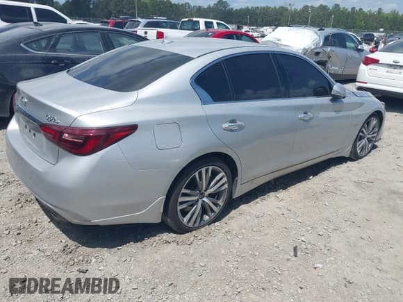 ✅ 2018 Infiniti Q50 Luxe • VIN: JN1EV7AP2JM357558 • Lot: 42070640. Listed on IAAI with 65,804 mi. Free auction sales archive from the USA and detailed vehicle history report at DreamBid. Image 4.