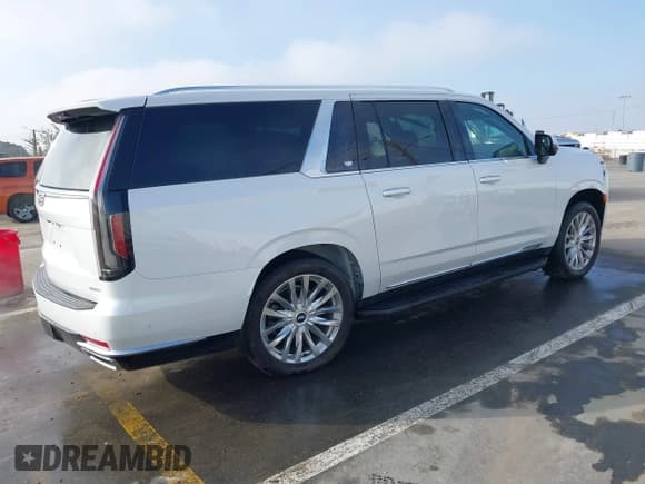 ✅ 2023 Cadillac Escalade ESV 4WD Premium Luxury • VIN: 1GYS4KKL8PR518437 • Lot: 41181389. Listed on IAAI with 28,874 mi. Free auction sales archive from the USA and detailed vehicle history report at DreamBid. Image 4.