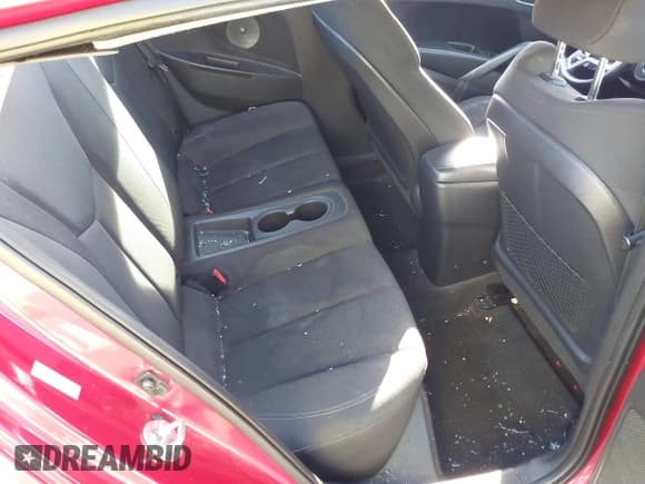 ✅ 2017 Hyundai Veloster • VIN: KMHTC6AD9HU317655 • Lot: 41686133. Wystawiony na IAAI z przebiegiem 50 207 mil. Bezpłatny archiwum sprzedaży aukcyjnych z USA i szczegółowy raport historii pojazdu na DreamBid. Zdjęcie 8.