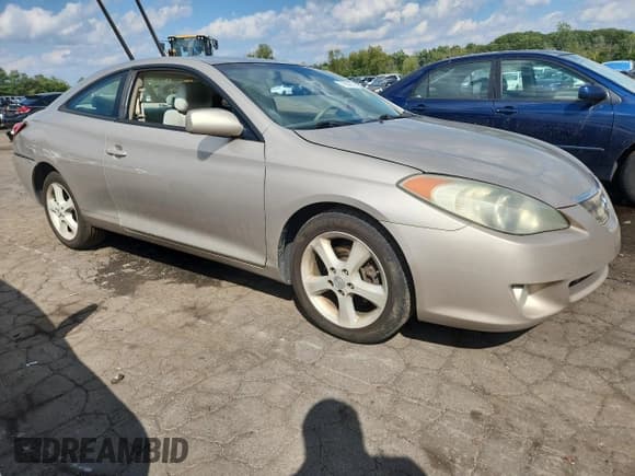 ✅ 2004 Toyota Solara SE • VIN: 4T1CA38P24U020774 • Lot: 71669955. Listed on Copart with 341,749 mi. Free auction sales archive from the USA and detailed vehicle history report at DreamBid. Image 4.