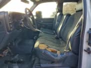 ✅ 2001 Chevrolet Silverado 2500HD LS • VIN: 1GCHC29U91E328534 • Лот: 94580385. Опубликован ранее на Copart с пробегом 124 444 миль. Бесплатный доступ к архиву аукционных продаж из США и подробный отчёт об истории автомобиля на DreamBid. Изображение 7.