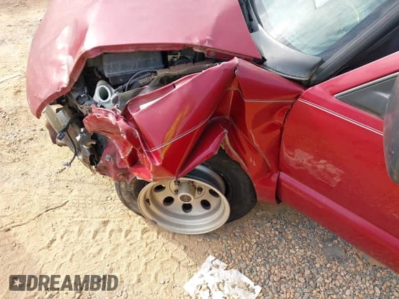 ✅ 2003 GMC Sonoma SLS • VIN: 1GTCS19X738242447 • Lot: 43095338. Wystawiony na IAAI z przebiegiem 215 634 mil. Bezpłatny archiwum sprzedaży aukcyjnych z USA i szczegółowy raport historii pojazdu na DreamBid. Zdjęcie 6.