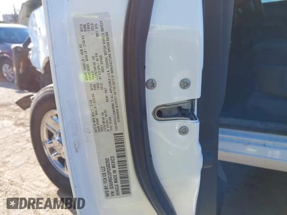 ✅ 2023 Ram 2500 Tradesman • VIN: 3C6UR5CL5PG502252 • Lot: 41066163. Listed on IAAI with 36,271 mi. Free auction sales archive from the USA and detailed vehicle history report at DreamBid. Image 9.