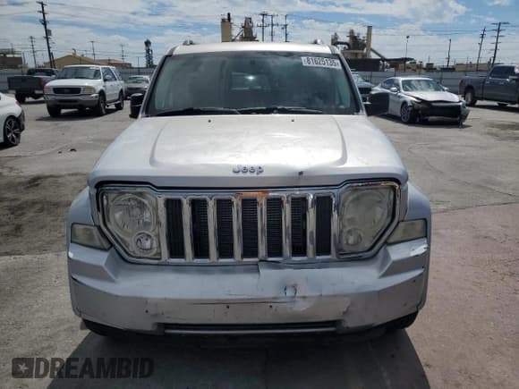 ✅ 2012 Jeep Liberty Limited • VIN: 1C4PJMCK7CW143478 • Lot: 81625135. Listed on Copart with 247,709 mi. Free auction sales archive from the USA and detailed vehicle history report at DreamBid. Image 5.