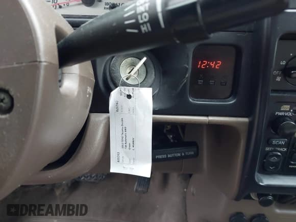 ✅ 2003 Toyota Tacoma • VIN: 5TEHN72N93Z149372 • Lot: 43848604. Wystawiony na IAAI z przebiegiem 135 249 mil. Bezpłatny archiwum sprzedaży aukcyjnych z USA i szczegółowy raport historii pojazdu na DreamBid. Zdjęcie 11.