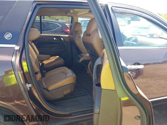 ✅ 2015 Buick Enclave Leather • VIN: 5GAKVBKD3FJ180181 • Lot: 43164125. Listed on IAAI with 165,521 mi. Free auction sales archive from the USA and detailed vehicle history report at DreamBid. Image 8.