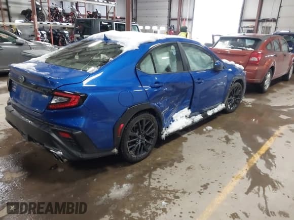 ✅ 2023 Subaru WRX Premium • VIN: JF1VBAF64P9808963 • Lot: 41571420. Wystawiony na IAAI z przebiegiem 29 372 mil. Bezpłatny archiwum sprzedaży aukcyjnych z USA i szczegółowy raport historii pojazdu na DreamBid. Zdjęcie 4.