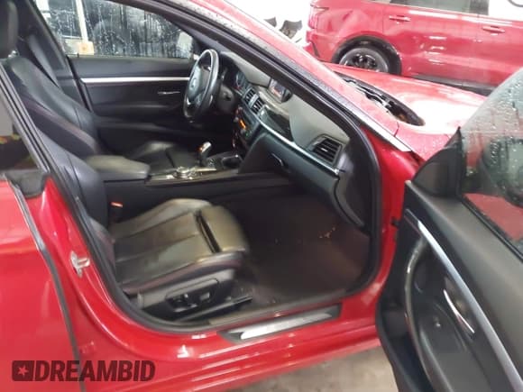 ✅ 2015 BMW 3 Series 328i Gran Turismo xDrive • VIN: WBA3X5C53FD560946 • Lot: 43818964. Listed on IAAI with 147,252 mi. Free auction sales archive from the USA and detailed vehicle history report at DreamBid. Image 5.