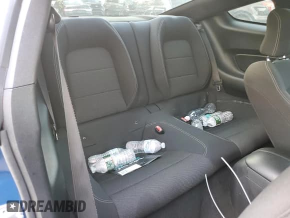 ✅ 2017 Ford Mustang V6 • VIN: 1FA6P8AM3H5328605 • Лот: 87431575. Опубликован ранее на Copart с пробегом 87 312 миль. Бесплатный доступ к архиву аукционных продаж из США и подробный отчёт об истории автомобиля на DreamBid. Изображение 10.