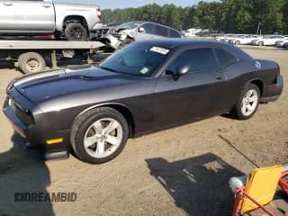 ✅ 2014 Dodge Challenger SXT Plus • VIN: 2C3CDYAG8EH173560 • Lot: 71427575. Wystawiony na Copart z przebiegiem 174 637 mil. Bezpłatny archiwum sprzedaży aukcyjnych z USA i szczegółowy raport historii pojazdu na DreamBid. Zdjęcie 1.
